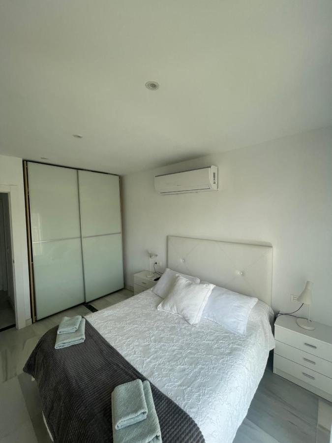 3 * Almería